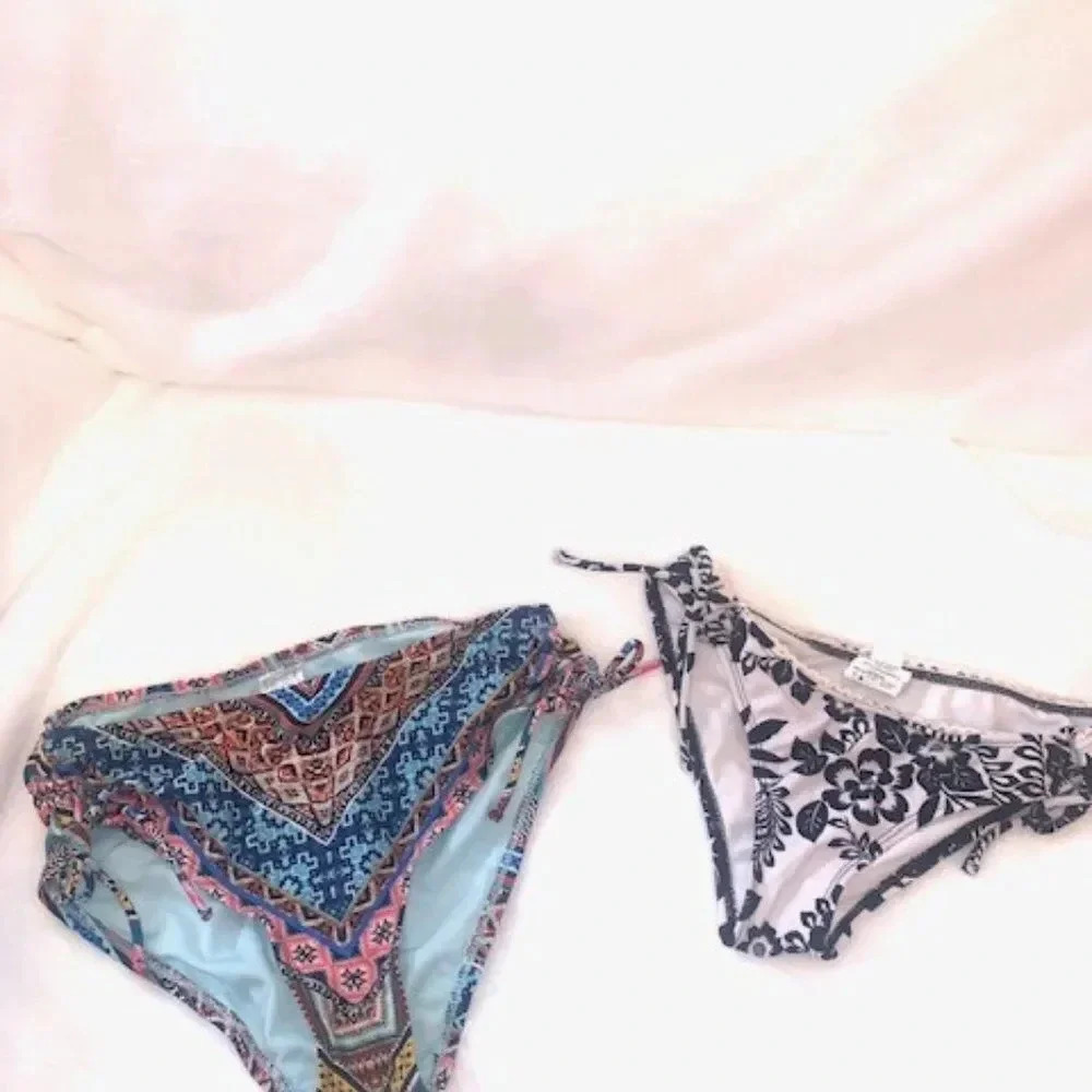 Set 2 multi-color/black and white bikini‎ bottoms S